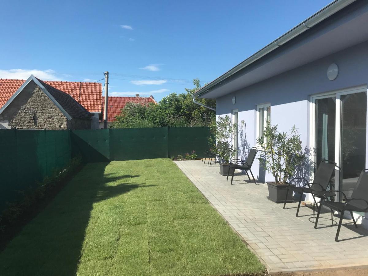 Modry Apartman 1 Znojmo Exterior photo